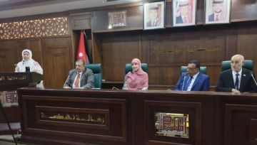 أمسية شعرية تحتفي بالوطن في مهرجان جرش أمسية شعرية تحتفي بالوطن في مهرجان جرش