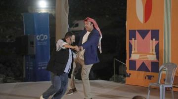 زعل وخضرة في اوف سايد ضمن مهرجان جرش زعل وخضرة في اوف سايد ضمن مهرجان جرش