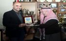 طارق خوري الى محمد الحنيطي: من يصنع من؟