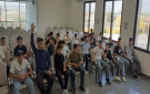 مركز شباب الوسطية يجري مقابلات واختبارات فنية للمسجلين في برنامج الألعاب الإلكترونية.