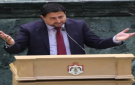 النائب الرقب يدعو اللجنة القانونية إلى حل نفسها خلال مناقشة قانون الملكية العقارية