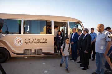 وزير الاستثمار يتابع ميدانيا مسارات النقل المدرسي