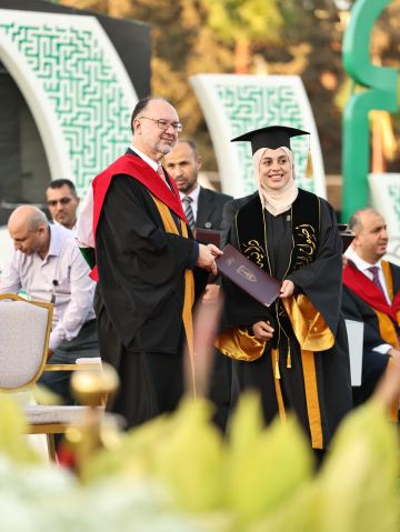 كلية الشريعة في الجامعة الأردنية تزف سفراء الحكمة في فوج الهواشم كلية الشريعة في الجامعة الأردنية تزف سفراء الحكمة في فوج الهواشم