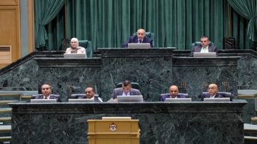 النواب يقر معدل تنظيم العمل المهني النواب يقر معدل تنظيم العمل المهني
