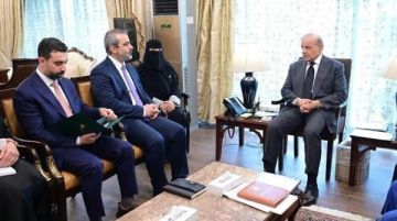 شهباز شريف يدعم موقف سوريا بشأن الجولان ويدعو الشرع لزيارة باكستان شهباز شريف يدعم موقف سوريا بشأن الجولان ويدعو الشرع لزيارة باكستان
