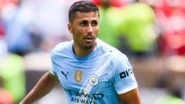 بعد "صفعة" برشلونة ..  رودري يصالح ريال مدريد