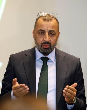الدميسي رئيسا فخريا لنادي الوحدات