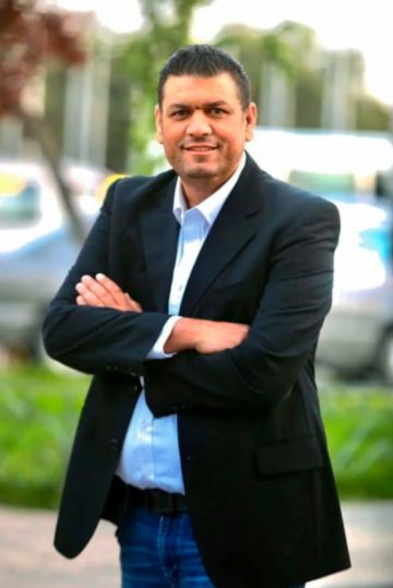 أبشروا .. عماد الدميسي يعيد الأمل إلى الوحدات أبشروا .. عماد الدميسي يعيد الأمل إلى الوحدات