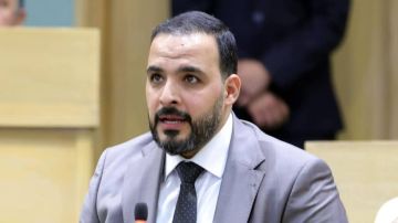 الهروط يسأل حول رسوم تخصصات في الأردنية بلغت 200 دينارا للساعة الهروط يسأل حول رسوم تخصصات في الأردنية بلغت 200 دينارا للساعة