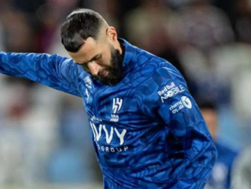 زلزال قانوني في الهلال.. بند سري يتيح لبنزيما الرحيل بضربة قاضية! زلزال قانوني في الهلال.. بند سري يتيح لبنزيما الرحيل بضربة قاضية!
