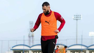 الهلال يفاضل بين أوسيمين وهاري كين لخلافة كريم بنزيما