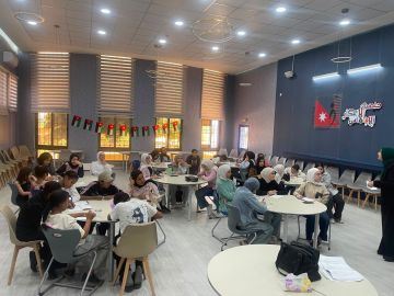 ورشة حول الكتابة الإبداعية في مركز شابات القويسمة ورشة حول الكتابة الإبداعية في مركز شابات القويسمة