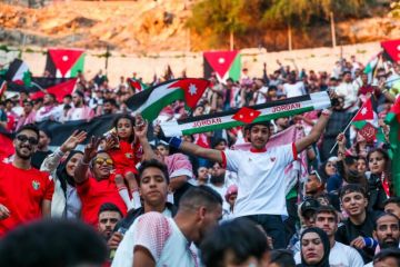 طموح التتويج بكأس آسيا 2027 يراود جماهير كرة القدم الأردنية طموح التتويج بكأس آسيا 2027 يراود جماهير كرة القدم الأردنية