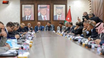 المياه النيابية تبحث تنظيم الآبار الزراعية في الأزرق المياه النيابية تبحث تنظيم الآبار الزراعية في الأزرق