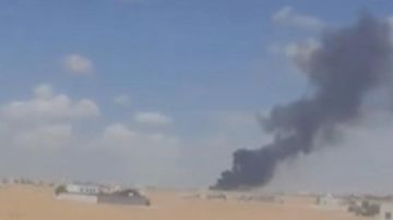 لم يؤثر على الرحلات .. اندلاع حريق خارج حرم المطار لم يؤثر على الرحلات .. اندلاع حريق خارج حرم المطار