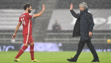 "دوري برائحة كريهة".. انتقال صلاح إلى طرابزون يعيد تصريحات مورينيو المثيرة