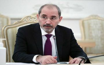 وزيرا خارجية الأردن وبيرو يبحثان هاتفيا التطورات الإقليمية وزيرا خارجية الأردن وبيرو يبحثان هاتفيا التطورات الإقليمية