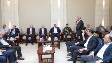 العيسوي يعزي عشيرتي الزبون والشريدة العيسوي يعزي عشيرتي الزبون والشريدة