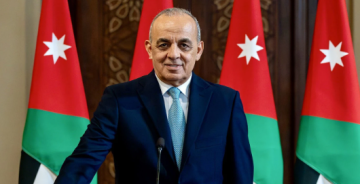 وزير السياحة يرعى تخريج طلبة كلية السياحة بجامعة اليرموك وزير السياحة يرعى تخريج طلبة كلية السياحة بجامعة اليرموك