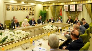 الحكومة تؤكد حرصها على عدم تعطيل الحياة العامة الحكومة تؤكد حرصها على عدم تعطيل الحياة العامة