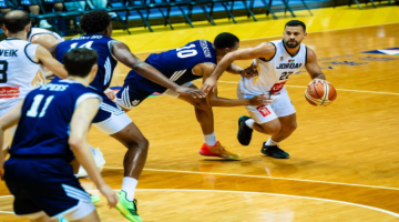 المنتخب الوطني لكرة السلة يتعثر أمام إرفاين في بطولة ويليام جونز