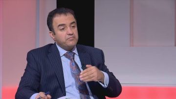 بين الوطنية والانتهازية كيف نعرف الفرق؟ بين الوطنية والانتهازية كيف نعرف الفرق؟