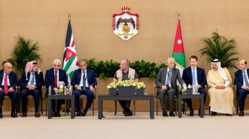 الملك: الأولوية هي حماية مصلحة الوطن .. و بلد النشامى ما عليها خوف الملك: الأولوية هي حماية مصلحة الوطن .. و بلد النشامى ما عليها خوف
