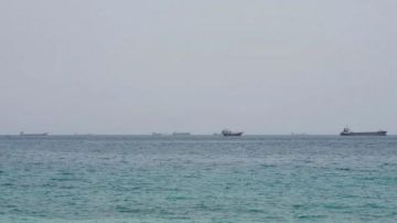 إيران: مضيق هرمز ورقة ضغط لإنهاء الحرب مع أميركا إيران: مضيق هرمز ورقة ضغط لإنهاء الحرب مع أميركا