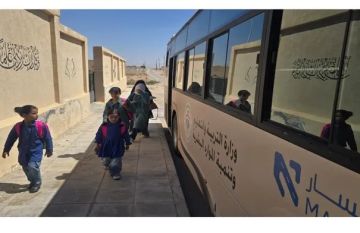 120 حافلة تبدأ اليوم نقل الطلبة مجانا في البادية الجنوبية 120 حافلة تبدأ اليوم نقل الطلبة مجانا في البادية الجنوبية