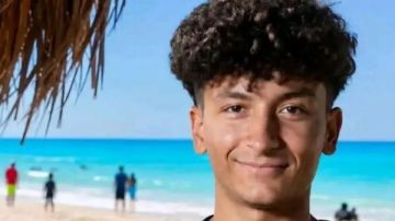 شاب ينقذ 6 أشخاص ويفارق الحياة غرقا في الإسكندرية شاب ينقذ 6 أشخاص ويفارق الحياة غرقا في الإسكندرية