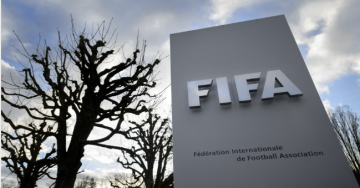 الفيفا يواجه دعوات جديدة للشفافية بعد التراجع عن خطة بيع حصة من كأس العالم