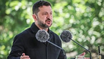 زيلينسكي يتوعد موسكو بالرد بعد مقتل 38 شخصا في ضربة على كييف