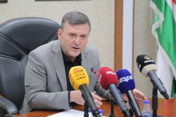 العمري يهنئ الناجحين بالثانوية العامة ويدعو للمسار المهني العمري يهنئ الناجحين بالثانوية العامة ويدعو للمسار المهني