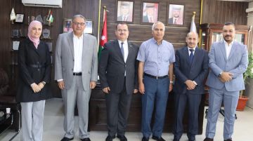 بحث التعاون بين المهندسين الزراعيين و الإقراض الزراعي 