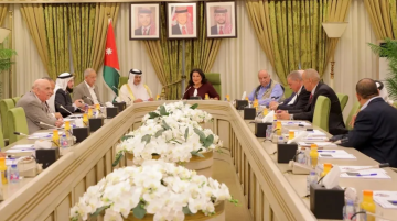 لجنة في الأعيان تلتقي السفير القطري لدى المملكة لجنة في الأعيان تلتقي السفير القطري لدى المملكة