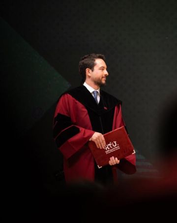 ولي العهد يرعى حفل تخريج الفوج السادس من طلبة جامعة الحسين التقنية ولي العهد يرعى حفل تخريج الفوج السادس من طلبة جامعة الحسين التقنية
