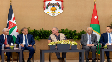عاجل الملك من معان: الأولوية هي حماية مصلحة الوطن.. و بلد النشامى ما عليها خوف عاجل الملك من معان: الأولوية هي حماية مصلحة الوطن.. و بلد النشامى ما عليها خوف