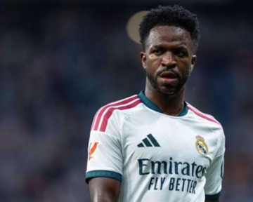 فينيسيوس يسخر من حكم مباراة ريال مدريد وإسبانيول