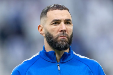 بعد 6 أشهر فقط.. بنزيمة يستعد للرحيل عن الهلال السعودي بعد 6 أشهر فقط.. بنزيمة يستعد للرحيل عن الهلال السعودي