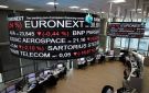 مخاطر سياسية تحيط بالأسهم الفرنسية وتهدد استمرار تراجع أدائها