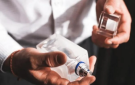 العطور المقلدة.. خطر حقيقي على البشرة أم مبالغة لحماية الأصلية ؟