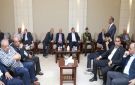 مندوبا عن الملك وولي العهد ...العيسوي يقدم واجب العزاء إلى عشيرتي الزبون والشريدة. - jo