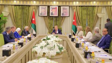 الأردن والجزائر .. توافق كامل على الملفات الإقليمية وتعميق الشراكة الأردن والجزائر .. توافق كامل على الملفات الإقليمية وتعميق الشراكة