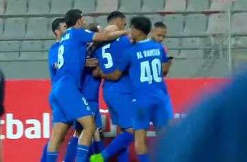 الرمثا يخطف فوزا من الوحدات في القويسمة .. ويعتلي صدار الدوري الرمثا يخطف فوزا من الوحدات في القويسمة .. ويعتلي صدار الدوري