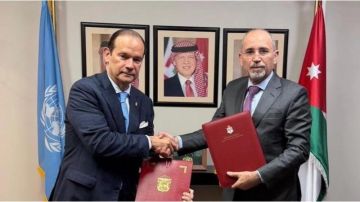 الصفدي يلتقي وزير خارجية بنما الصفدي يلتقي وزير خارجية بنما