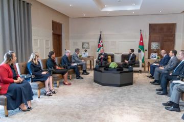 النائب الطراونة يتحدث عن لقاء الملك النائب الطراونة يتحدث عن لقاء الملك
