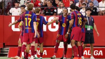 بهاتريك الساحر البرازيلي .. برشلونة يكتب انتصاره السابع في الليغا بهاتريك الساحر البرازيلي .. برشلونة يكتب انتصاره السابع في الليغا