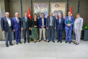 القاضي ووفد برلماني بريطاني يؤكدان التمسك بحل الدولتين ودعم الوصاية الهاشمية على المقدسات