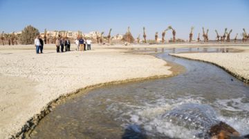 توقع إنجاز مشروع تطوير الأزرق السياحي في شباط 2027 توقع إنجاز مشروع تطوير الأزرق السياحي في شباط 2027