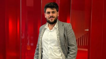 فرحة لم تكتمل.. وفاة الشاب أحمد قبل أيام من زفافه في حادث حافلة جنوب سيناء فرحة لم تكتمل.. وفاة الشاب أحمد قبل أيام من زفافه في حادث حافلة جنوب سيناء
